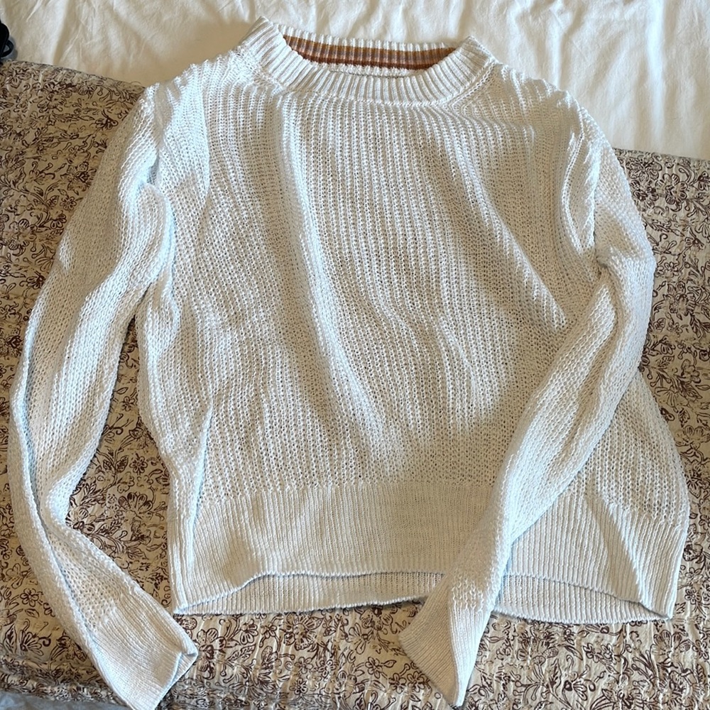 Faherty Beachy White Sweater 🏝️